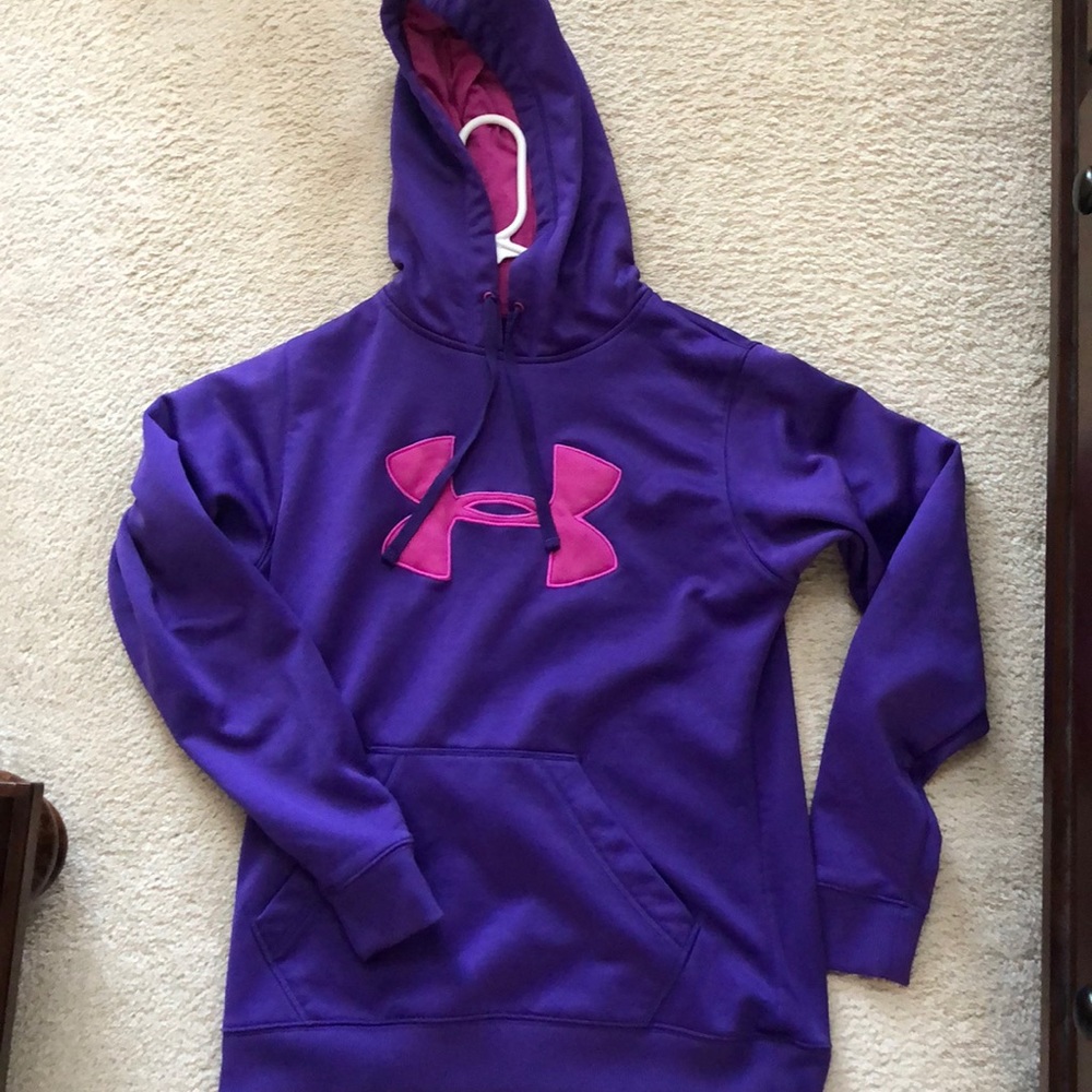 Med purple/pink under armour hoodie